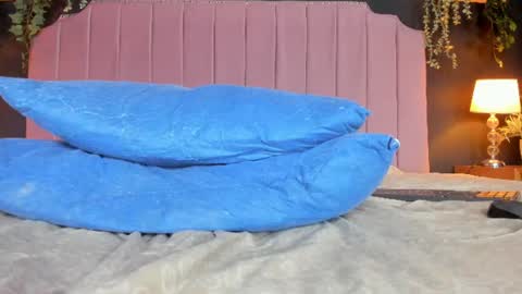 Snapshot of scarlet_dh chatting on July 18, 2026, 1:10 am Claudia online show from July 18, 2026, 1:10 am