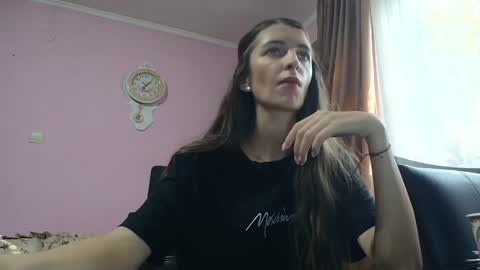 Snapshot of scarlet_rosse chatting on June 2, 2026, 4:20 pm Scarlet online show from June 2, 2026, 4:20 pm