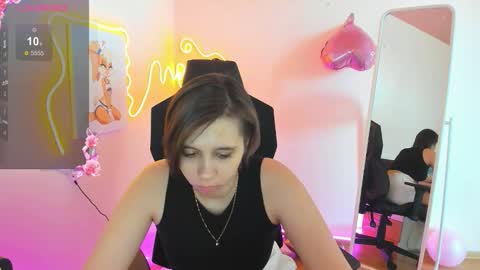 Alexandra online show from February 2, 2026, 8:46 am