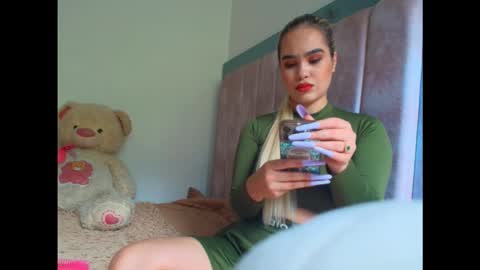 Snapshot of scarleth_baby chatting on February 11, 2026, 7:52 pm Alaia Domina online show from February 11, 2026, 7:52 pm