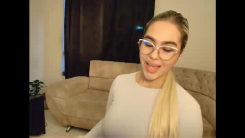 Alaia Domina online show from March 4, 2026, 11:22 pm