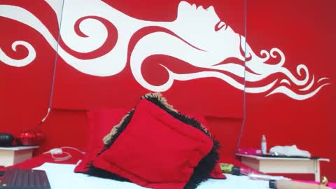 Scarleth online show from November 19, 2025, 6:41 pm