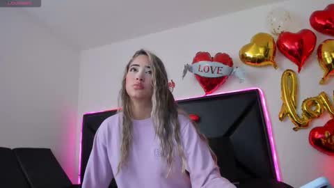 ScarletKent online show from February 16, 2026, 1:18 pm