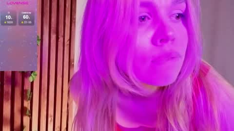 scarletmarney online show from April 14, 2026, 11:00 pm