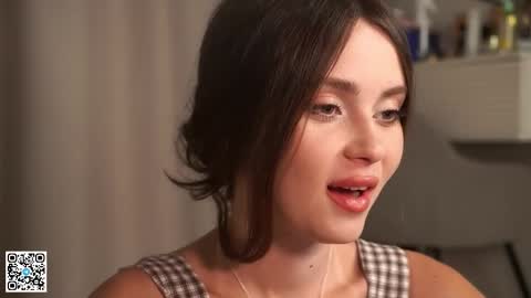 Scarlet online show from February 6, 2026, 7:06 pm