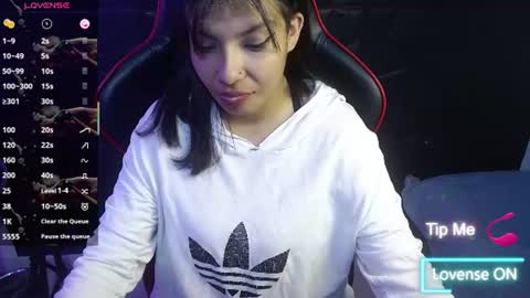 scarletqueen_bj online show from July 17, 2026, 6:13 pm
