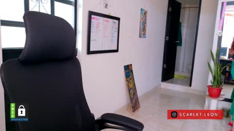 Snapshot of scarlett77_ chatting on July 2, 2026, 6:25 pm Scarletland welcome online show from July 2, 2026, 6:25 pm