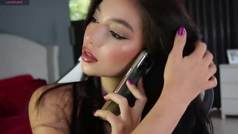 Snapshot of scarlett__baker11 chatting on October 23, 2025, 9:35 pm juli online show from October 23, 2025, 9:35 pm