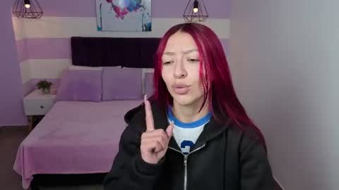Snapshot of scarlett__bell chatting on July 14, 2026, 12:22 pm Scarlett online show from July 14, 2026, 12:22 pm
