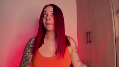 SCARLETT COLLINS online show from September 25, 2025, 11:25 am
