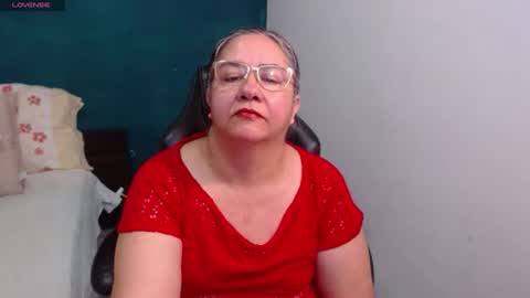 Snapshot of scarlett_duboi1 chatting on May 2, 2026, 12:37 am Scarlett online show from May 2, 2026, 12:37 am