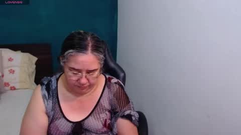 Snapshot of scarlett_duboi1 chatting on May 14, 2026, 2:40 am Scarlett online show from May 14, 2026, 2:40 am