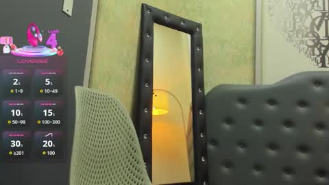 Snapshot of scarlett_foxxy_ chatting on September 11, 2025, 11:21 am Scarlett online show from September 11, 2025, 11:21 am