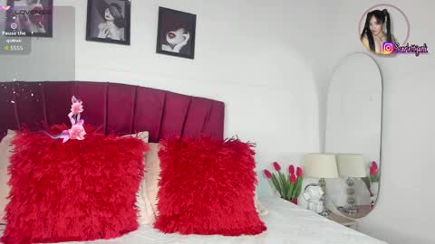 Snapshot of scarlett_jank chatting on May 19, 2026, 7:53 pm scarlett_jank online show from May 19, 2026, 7:53 pm