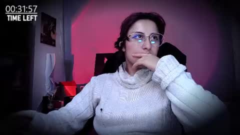 Snapshot of scarlett_sen chatting on June 25, 2026, 4:33 pm Mistress Scarlett online show from June 25, 2026, 4:33 pm