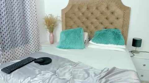 scarlett_star01 online show from March 16, 2026, 2:32 pm