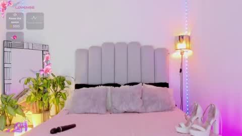Snapshot of scarlett_steelee chatting on June 15, 2026, 11:07 pm Scarlett Steelee Independent Model online show from June 15, 2026, 11:07 pm