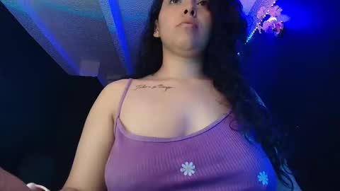 scarlett velvet  online show from March 12, 2026, 1:39 pm