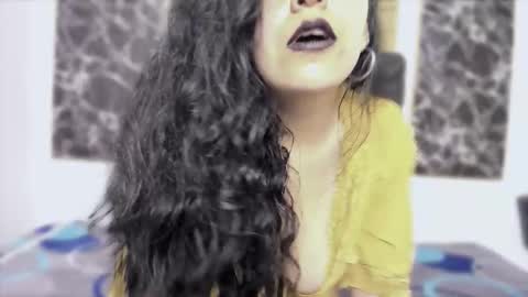 Scarlett online show from November 8, 2025, 3:12 pm