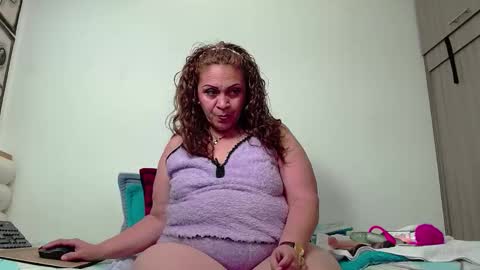 Snapshot of scarlettbooty chatting on November 14, 2025, 4:11 am scarlettbooty online show from November 14, 2025, 4:11 am