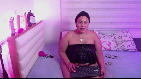 Snapshot of scarlettbooty chatting on April 14, 2026, 11:05 am scarlettbooty online show from April 14, 2026, 11:05 am