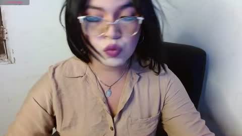 Snapshot of scarlette_mason_1 chatting on July 2, 2026, 8:37 pm KARLA online show from July 2, 2026, 8:37 pm