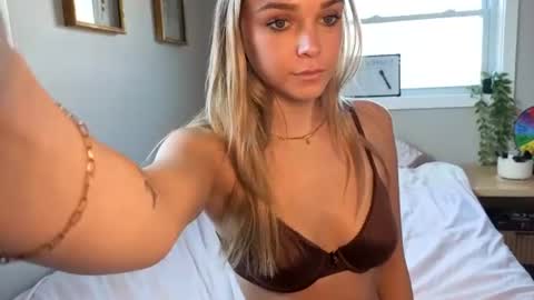 Scarlett online show from July 2, 2026, 1:17 pm