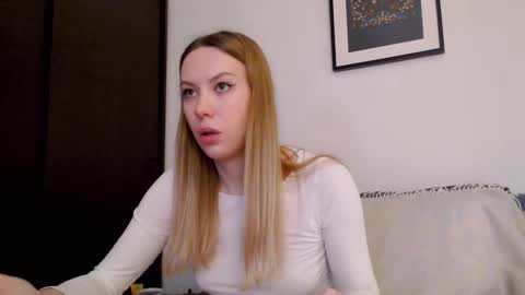 Snapshot of scarlettford chatting on January 18, 2026, 1:04 pm Scarlett online show from January 18, 2026, 1:04 pm