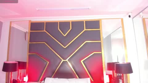 Snapshot of scarletthott1 chatting on February 21, 2025, 12:06 pm Scarlett Hot online show from February 21, 2025, 12:06 pm