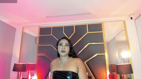 Snapshot of scarletthott1 chatting on September 18, 2025, 11:56 am Scarlett Hot online show from September 18, 2025, 11:56 am