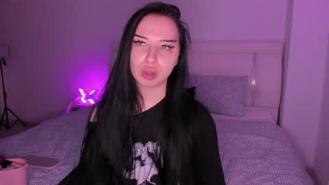 scarlettjakobs online show from May 20, 2026, 2:51 am