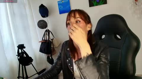 Snapshot of scarlettmilf_cg chatting on April 21, 2026, 8:44 pm Scarlett online show from April 21, 2026, 8:44 pm