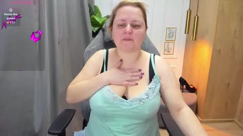 Snapshot of scarlettsoft chatting on March 11, 2025, 6:10 am Scarlett online show from March 11, 2025, 6:10 am