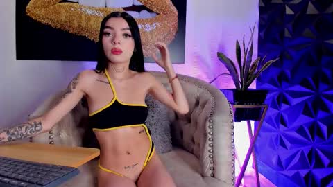 Scarlet online show from October 8, 2025, 1:31 pm