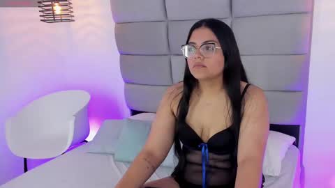 Scarlett Whitmore online show from September 24, 2025, 3:32 am