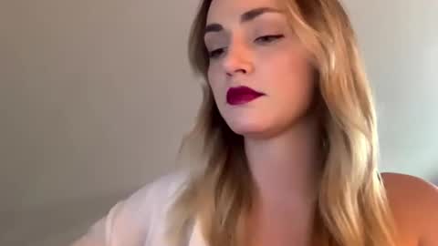 ScarlettxBlonde online show from April 2, 2026, 3:31 pm