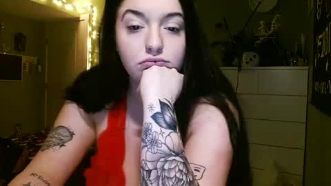 scarletxrae online show from March 13, 2026, 4:08 am