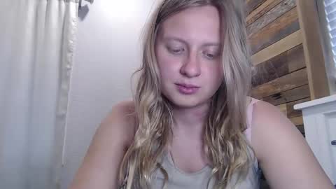 Snapshot of scartit chatting on April 8, 2026, 9:59 pm ScarTit Bernhard online show from April 8, 2026, 9:59 pm