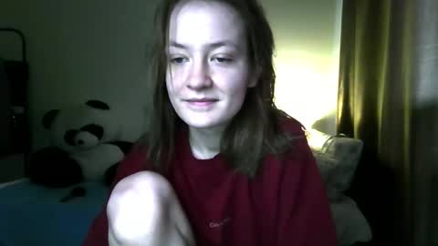 Snapshot of scented_elsa chatting on March 2, 2026, 8:43 am Elsa online show from March 2, 2026, 8:43 am