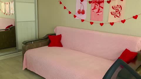 Rina online show from September 19, 2025, 11:11 am