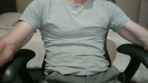 Snapshot of sclad83 chatting on March 8, 2026, 10:13 pm sclad83 online show from March 8, 2026, 10:13 pm