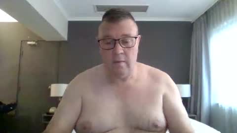 Snapshot of scoobs71 chatting on May 18, 2026, 8:42 am Scoobs online show from May 18, 2026, 8:42 am