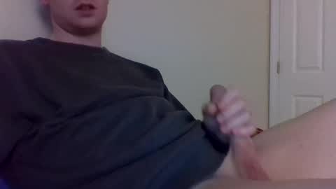 scooter912 online show from February 12, 2025, 2:14 am