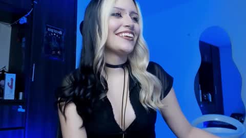 Goddess online show from March 17, 2026, 11:08 pm