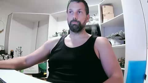 scorpion_cock online show from April 7, 2026, 6:08 pm