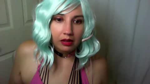 Danni online show from November 12, 2025, 8:48 am