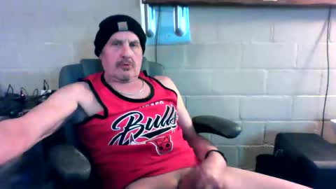 eating pussy  sucking dick online show from February 1, 2026, 4:27 pm