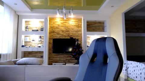 Snapshot of sea_cocktail chatting on December 20, 2024, 12:16 pm Elizabeth  online show from December 20, 2024, 12:16 pm