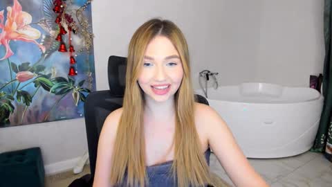 Snapshot of seaebreeze chatting on December 16, 2024, 7:00 pm Kate online show from December 16, 2024, 7:00 pm