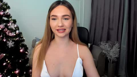 Snapshot of seaebreeze chatting on December 18, 2024, 3:37 am Kate online show from December 18, 2024, 3:37 am